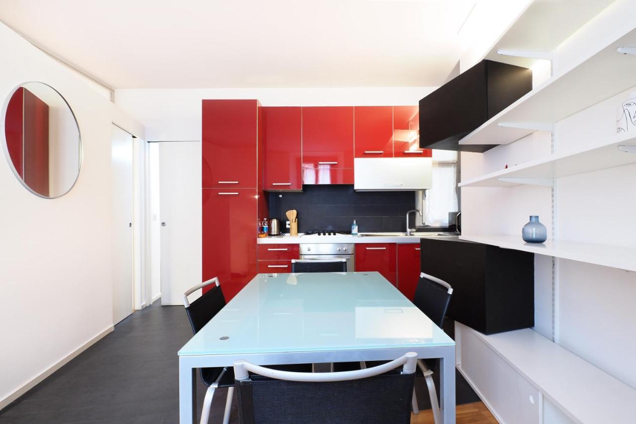 Mila Apartments Alessi Milano Esterno foto